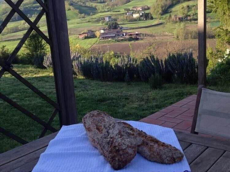 田舎風ホテル Bioagriturismo Olistico Valtidone Verde