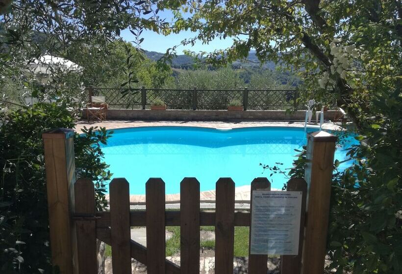 בית מלון כפרי Colleparadiso