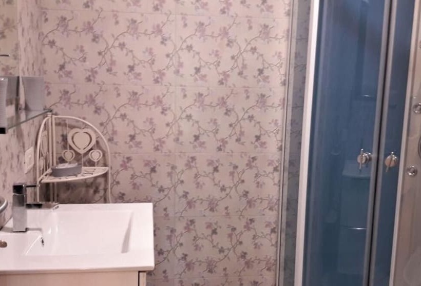 בית מלון כפרי Colleparadiso