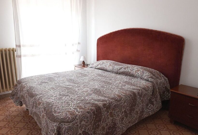 فندق Sant Eufemia