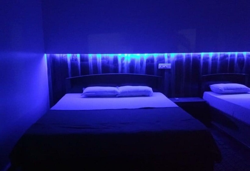 ホテル Sarthak Residency