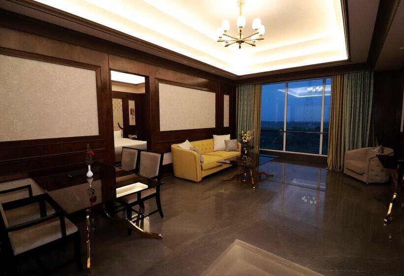 בית מלון כפרי Seven Eleven Club