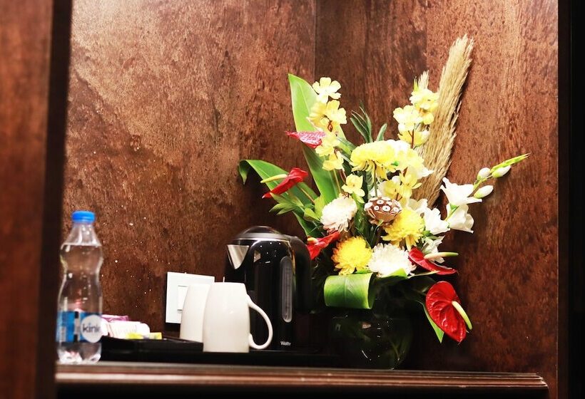 בית מלון כפרי Seven Eleven Club