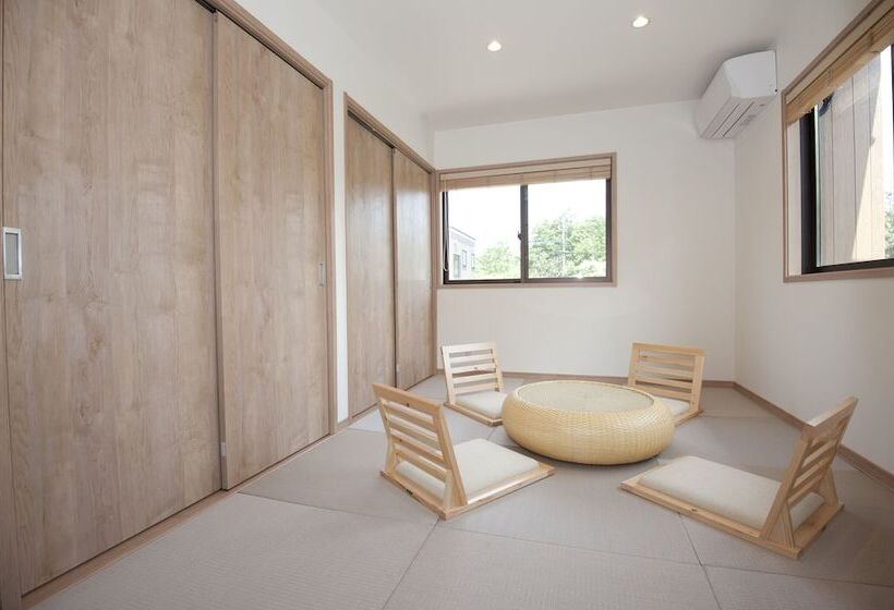 בית מלון כפרי Stardust Village Hossyo