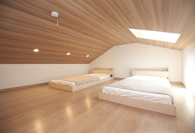 בית מלון כפרי Stardust Village Hossyo