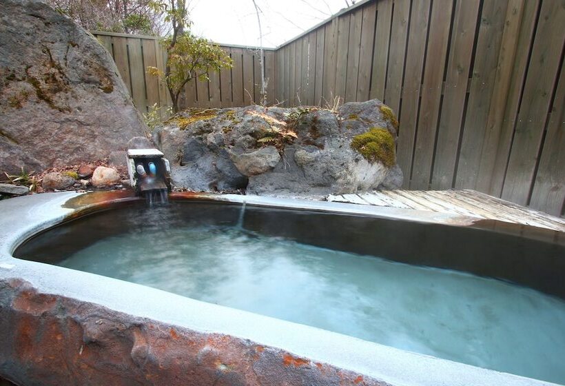 בית מלון כפרי Stardust Village Hossyo