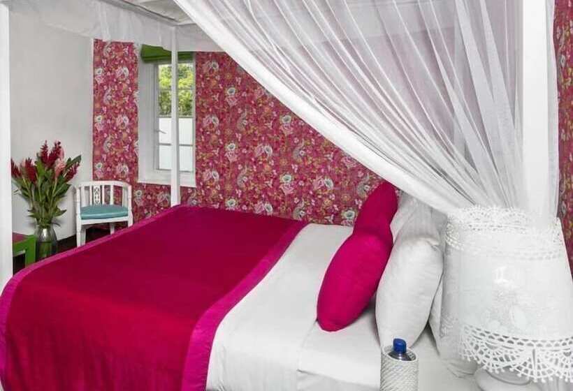 فندق Taylors Hill Boutique