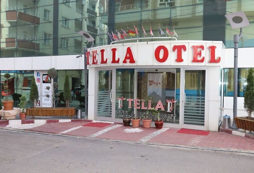 호텔 Tella