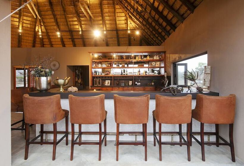 فندق Thabamati Luxury Tented Camp