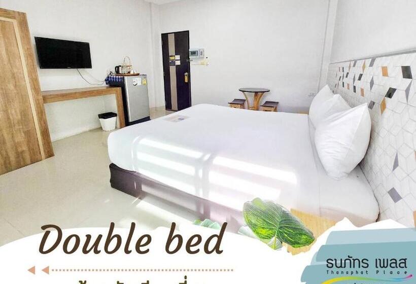 בית מלון כפרי Thanaphat Place