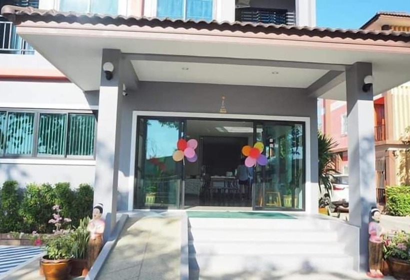 בית מלון כפרי Thapjumras Boutique