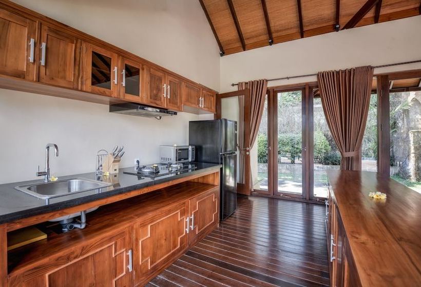 فندق The Grand Bakas Jungle Retreat Villa