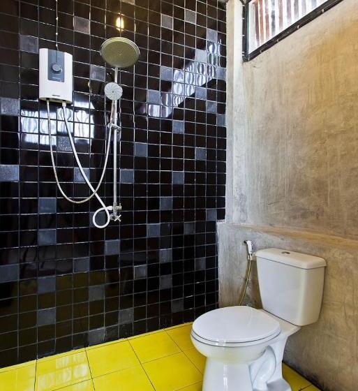 בית מלון כפרי Twelve Oclock Resort