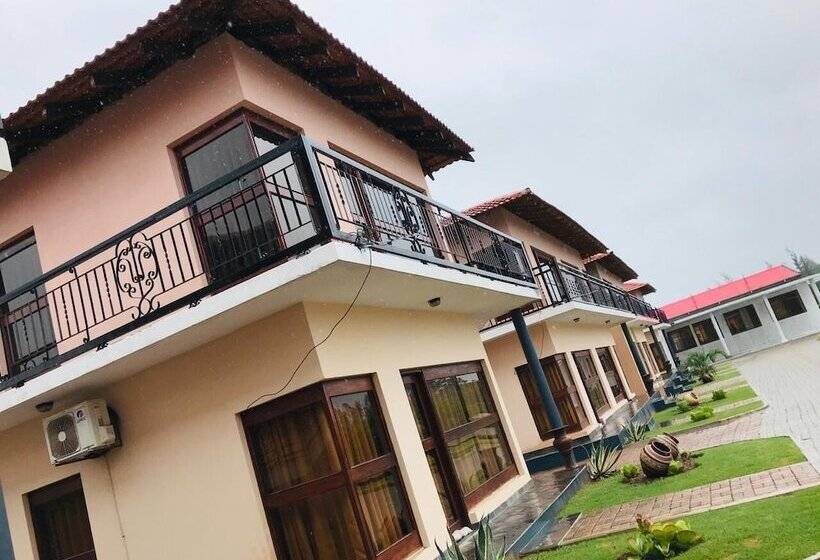 Отель Vila Teresa Lodge