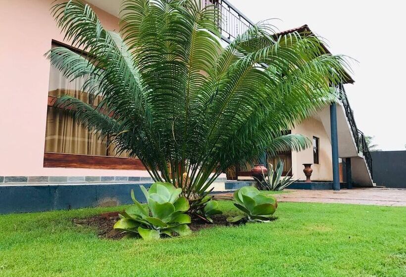 Отель Vila Teresa Lodge