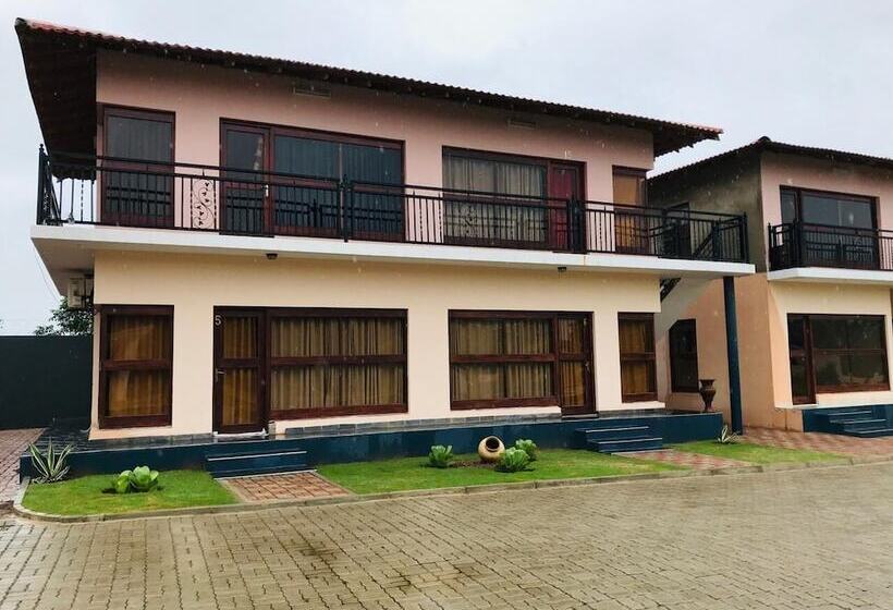 Отель Vila Teresa Lodge