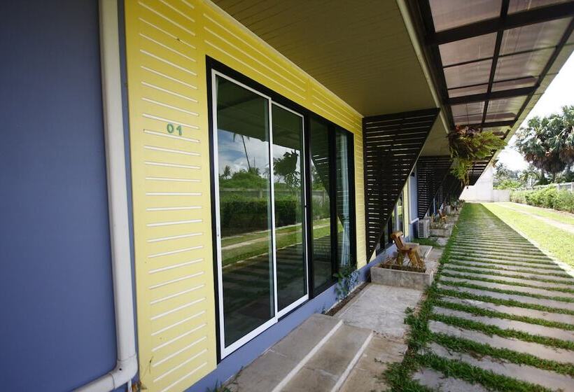 فندق Wangthong Beach Resort