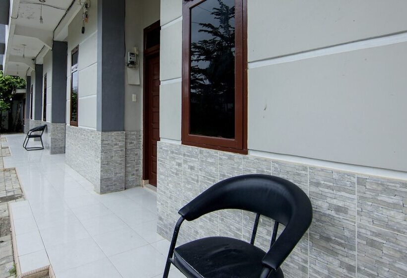 فندق Wisma Syariah By Oyo Rooms