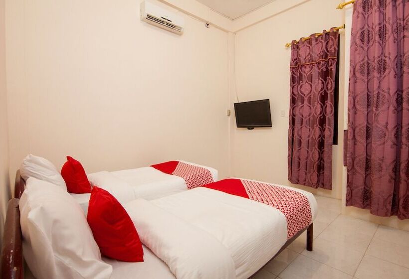 فندق Wisma Syariah By Oyo Rooms