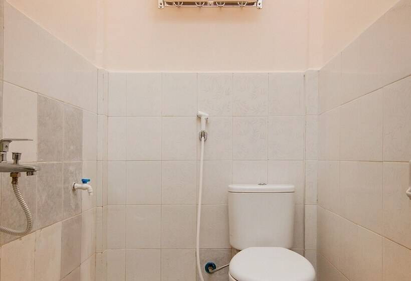 فندق Wisma Syariah By Oyo Rooms