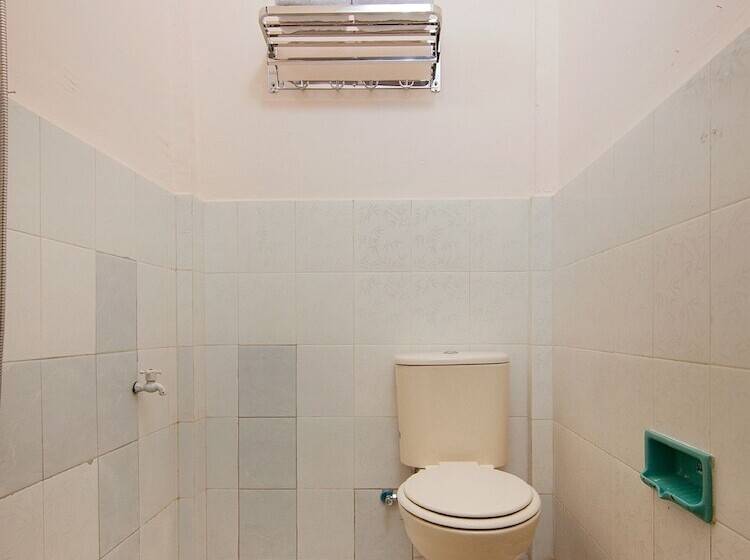 בית מלון כפרי Wisma Syariah By Oyo Rooms