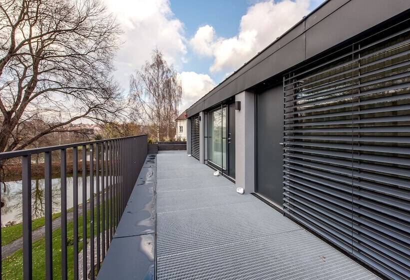 Szálloda Yard Resort