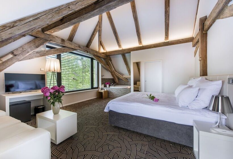 Szálloda Yard Resort