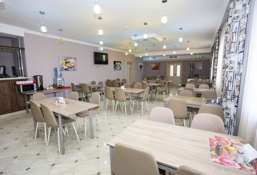 酒店 Zvezda Tamani