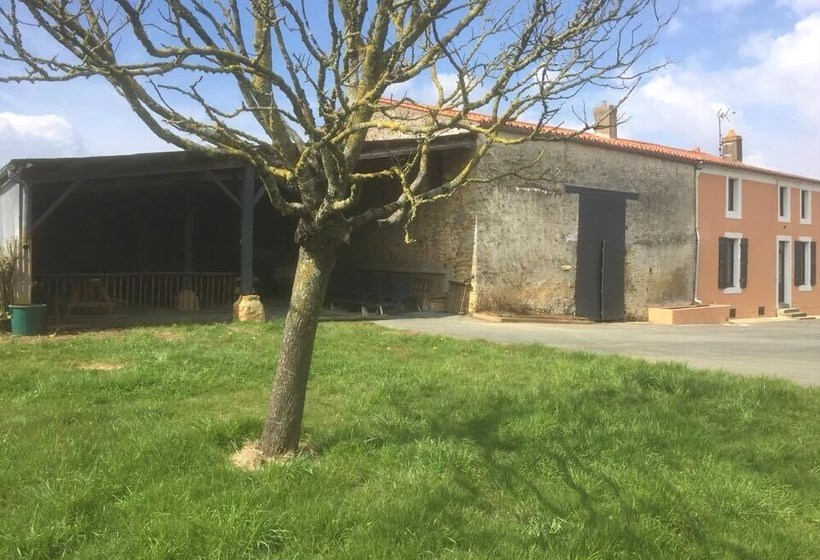 Le Corps De Ferme