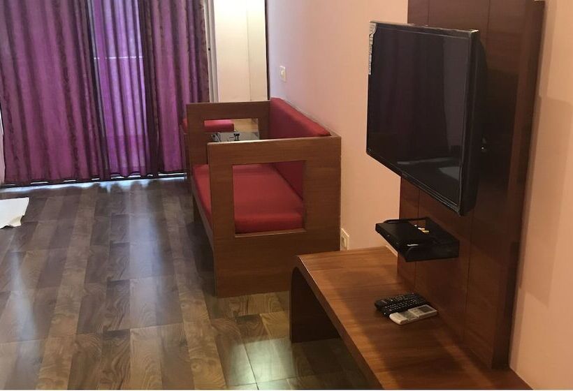 Park Hotel And Resort