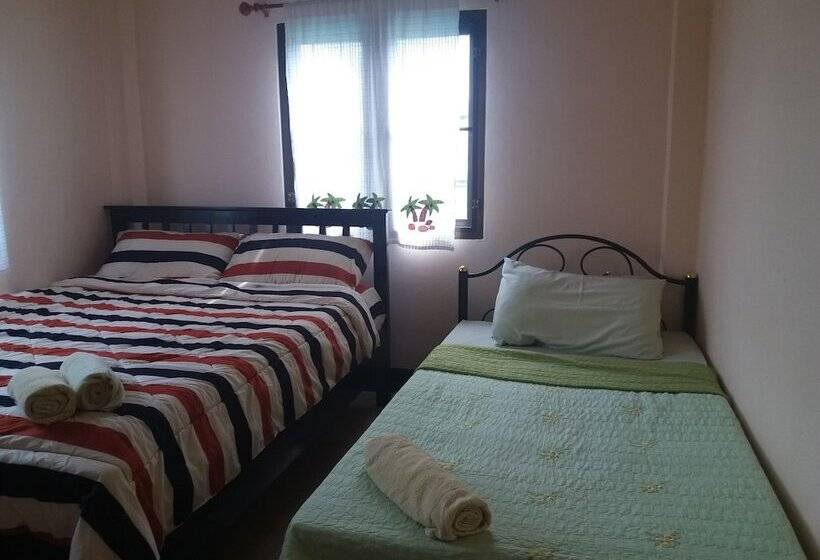 بنسيون Benya Guest House Phimai