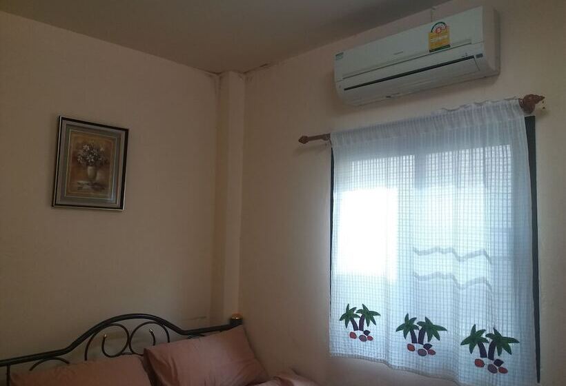 بنسيون Benya Guest House Phimai