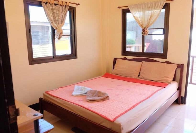 بنسيون Benya Guest House Phimai
