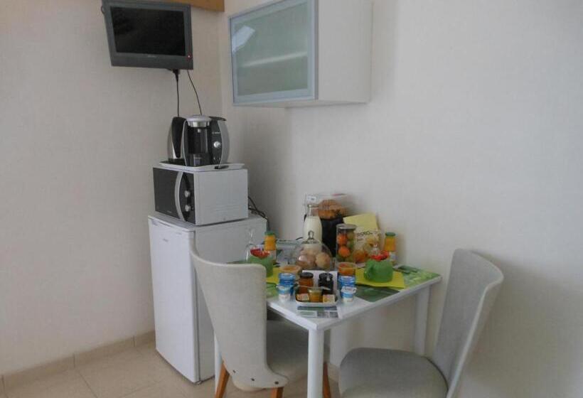 פנסיון Chambre D Hôtes La Basse Gougeonnière