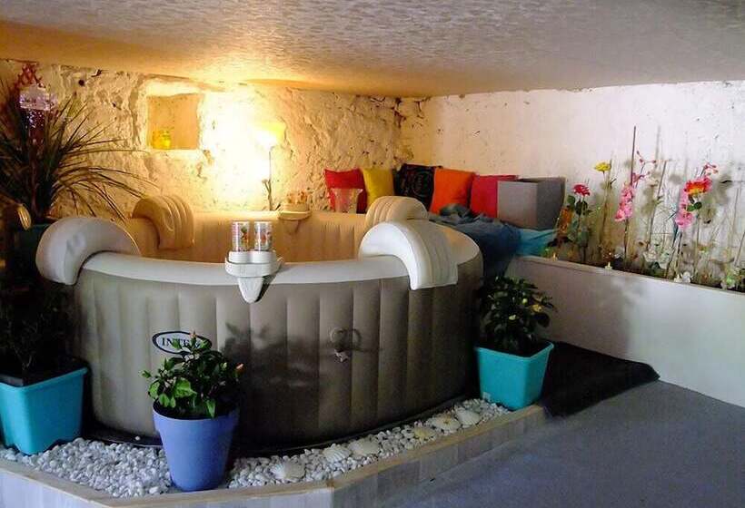 פנסיון Chambres A Kwaba