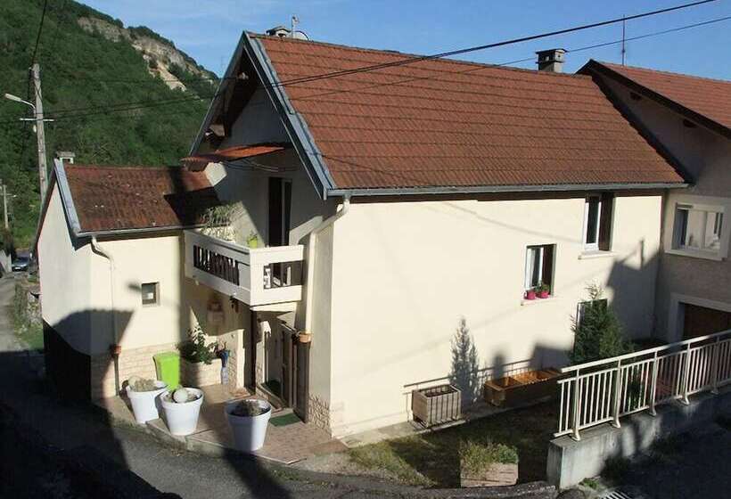 פנסיון Chambres A Kwaba