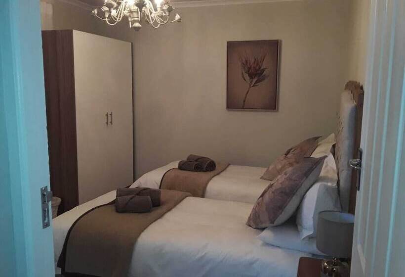 بنسيون Dellville Country House