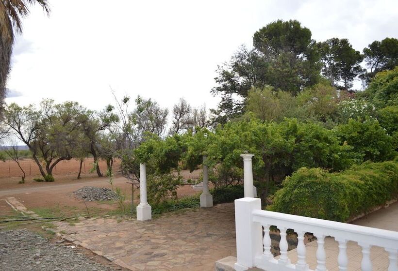 بنسيون Dellville Country House