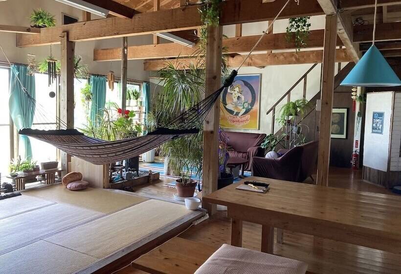 بنسيون Galaxy Guest House