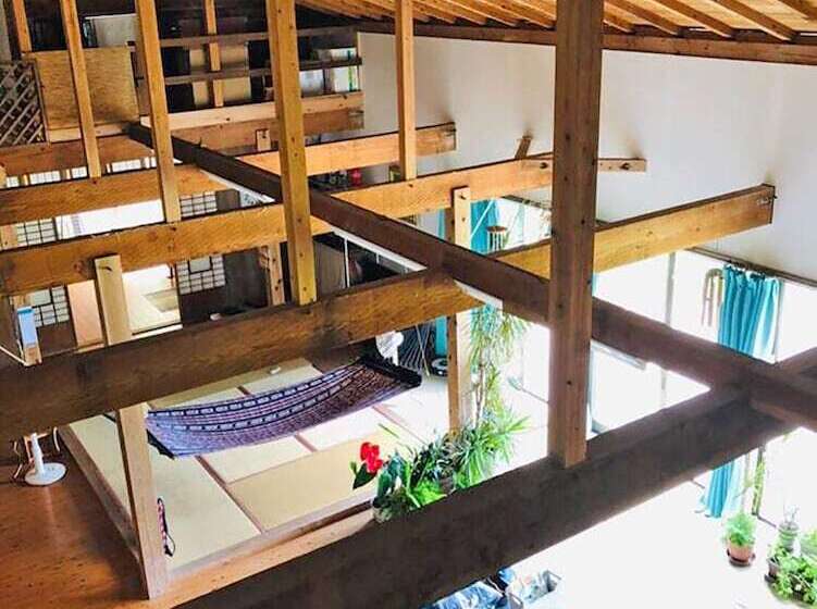 פנסיון Galaxy Guest House