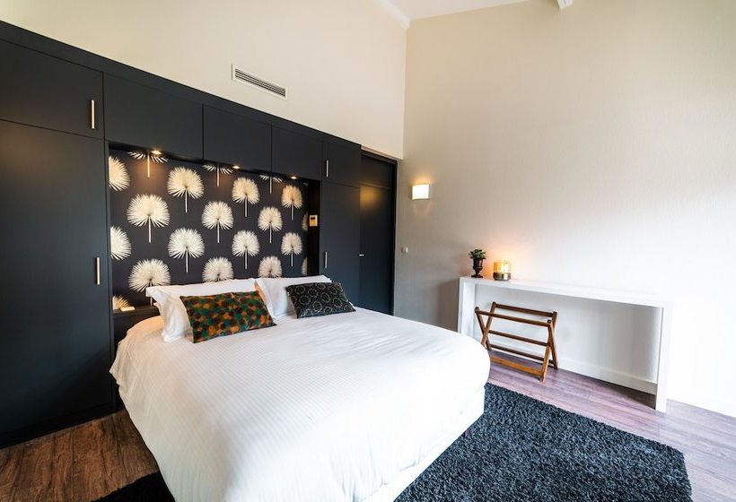 פנסיון L Homillon