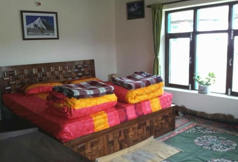 ペンション Lara Homestay Langza