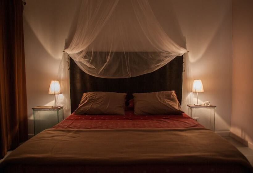 بنسيون Les Deux Chemins