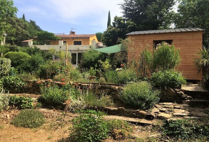 بنسيون Les Deux Chemins