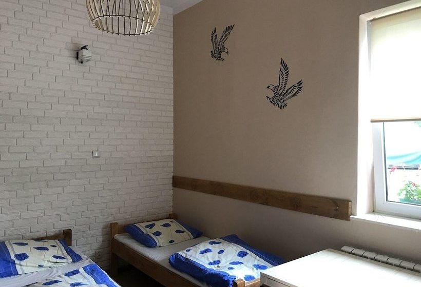 بنسيون Latarnia Wagabundy