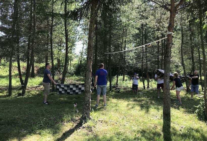 بنسيون Latarnia Wagabundy