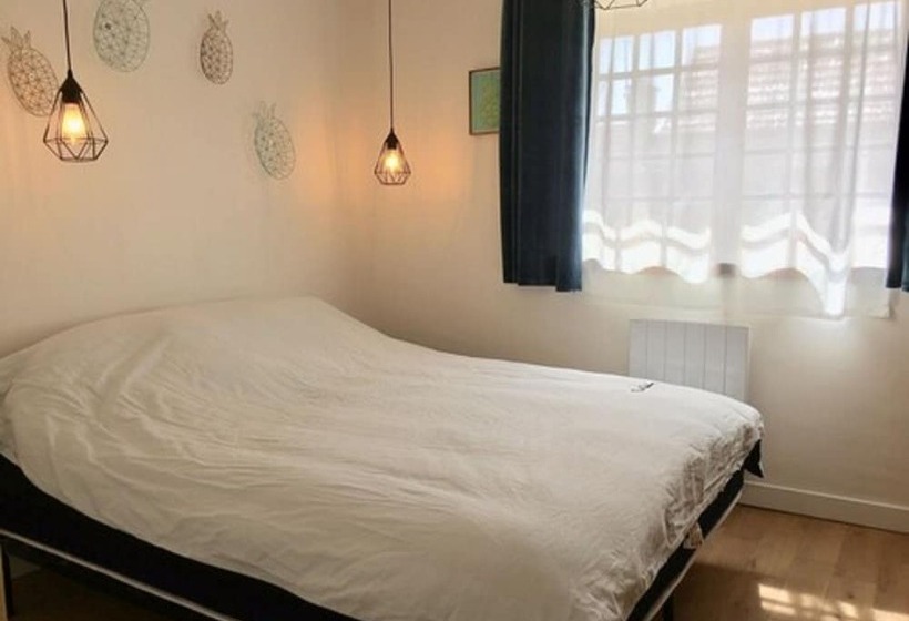 פנסיון Presque Au Chateau