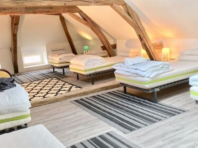 פנסיון Presque Au Chateau