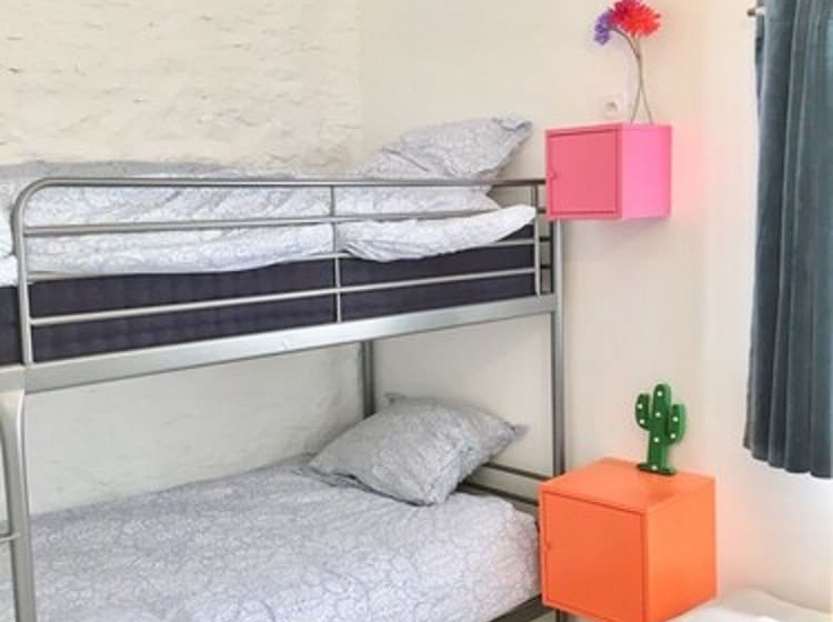 פנסיון Presque Au Chateau