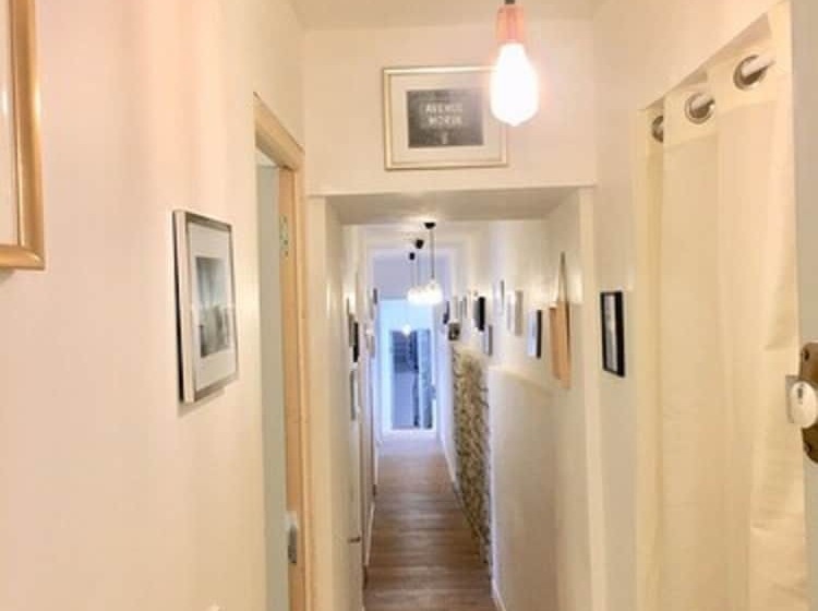 פנסיון Presque Au Chateau